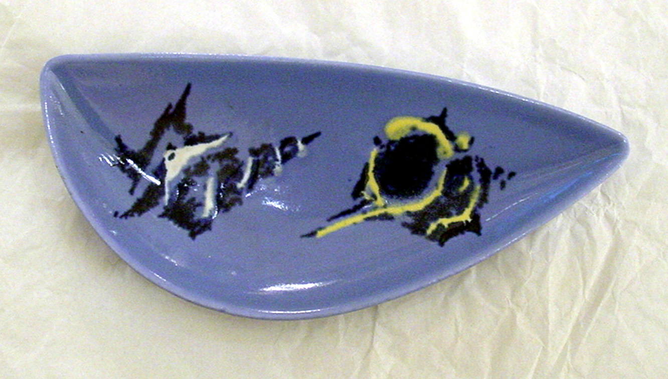 Ceramica Design Azzurra curva del XX Secolo Opera d'arte esemplare - Robertaebasta® Art Gallery opere d’arte esclusive.